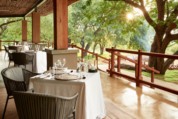 Sanctuary Chobe Chilwero Sanctuary Chobe Chilwero: Terrasse