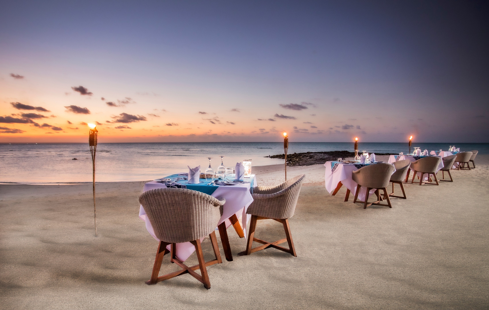 Anantara Medjumbe Island Resort Anantara Medjumbe Island Resort: Candle Light Dinner am Strand