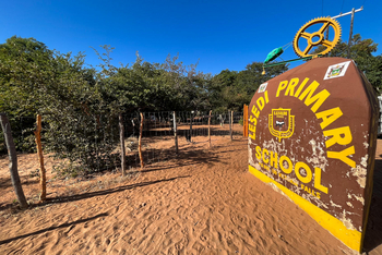 Camp Hwange: Zugang zur Grundschule