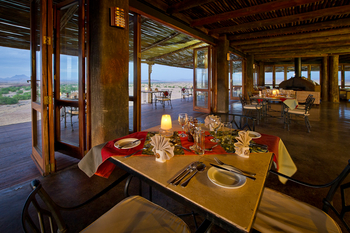 Doro Nawas Camp Doro Nawas Camp: Essen im Camp