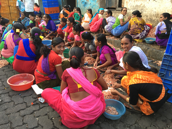Mumbai: Sassoon Dock Krabbenpuhlerinnen