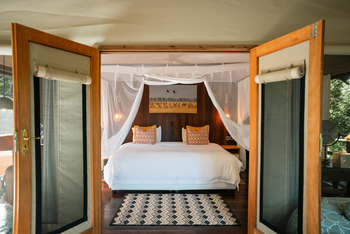 Muzimu Lodge: Blick in ein Gästezelt