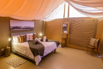 The Elegant Desert Camp: Interieur