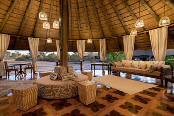 Atzaro Okavango Camp: Weinbar