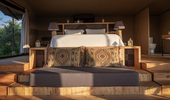 Saruni Eagle View Saruni Eagle View: Sofa