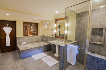 Sawai Madhopur Lodge: Großzügiges Bad