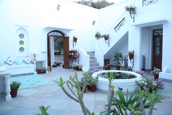 Shahpura Bagh: Innenhof der Villa