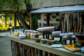 The Hide: Frühstücksbuffet