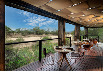 andBeyond Ngala Tented Camp: Dining Deck