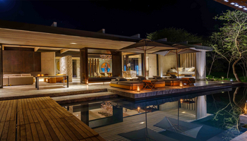 Cheetah Plains Karula House: Der Pool bei Nacht