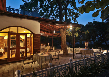 Jaagir Manor: Restaurantterrasse