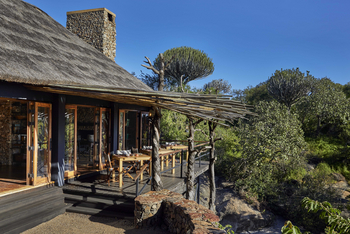 Legendary Mwiba Lodge: Frühstück auf dem Balkon