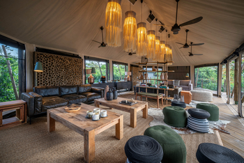 Magashi Camp: Lounge