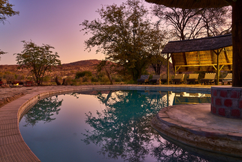 Huab Lodge: Swimming Pool