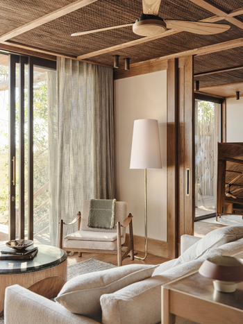 Sanctuary Baines Camp: Private Lounge