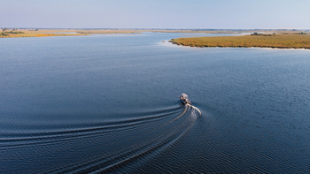 The Dhow Suite at Zarafa: Ausflug in die gefluteten Sümpfe