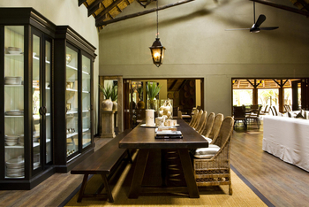 Mushara Lodge: Lodge und Garten