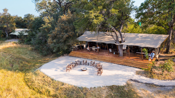 Okavango Explorers Camp Okavango Explorers Camp: Boma und Hauptzelt