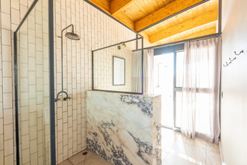 The Desert Grace: Dusche