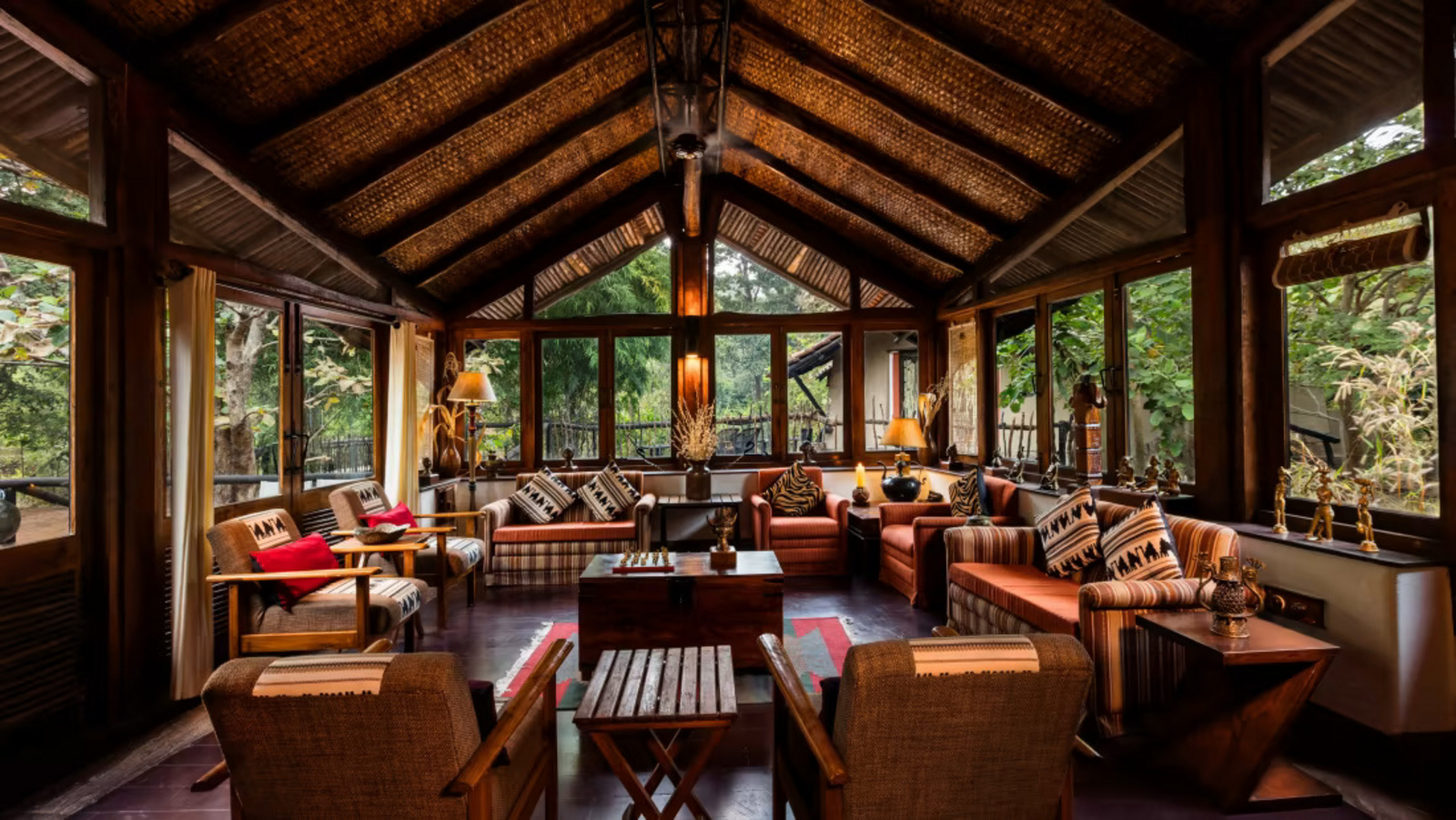 Reni Pani Jungle Lodge Reni Pani Jungle Lodge: Lounge