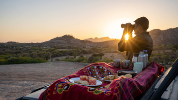 Brij Pola Brij Pola: Kaffee im Gelände