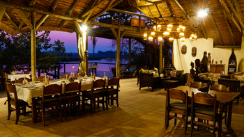 Lianshulu Lodge Lianshulu Lodge: Speisesaal und obere Etage