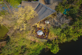 Chobe Safari Lodge: Sundowner Deck aus der Luft