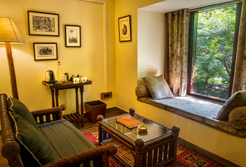 Jim's Jungle Retreat: Jungle Cottage - Interieur