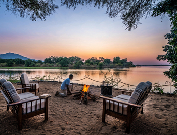 Time + Tide Chongwe Suites: Albida - Lagerfeuer