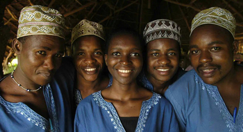 Fundu Lagoon: STeammitglieder