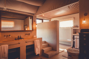 Gmundner Lodge: Gästebad