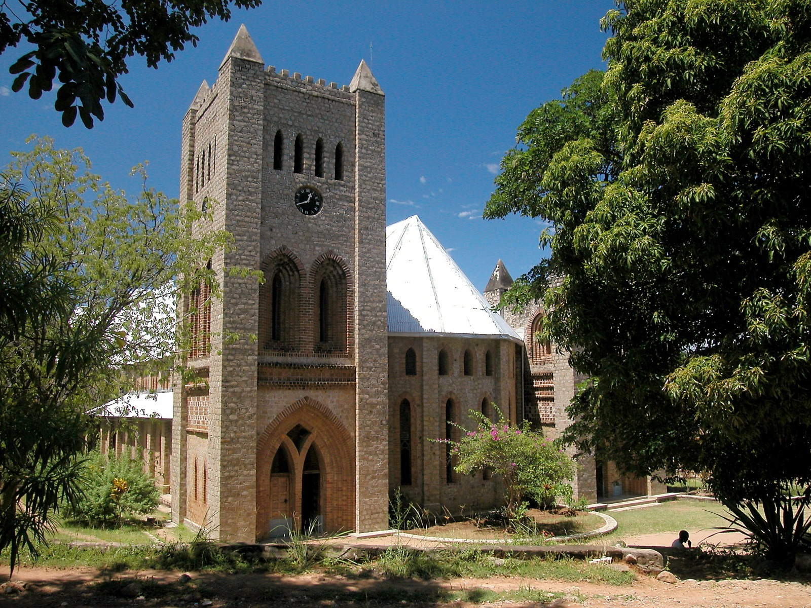 Kaya Mawa Kaya Mawa: St. Peters Cathedral