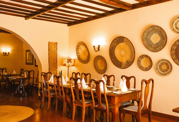 Mt. Meru Game Lodge: Essbereich