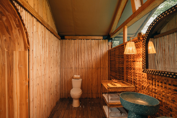 Wayo Manyara Green Camp: Gästebad