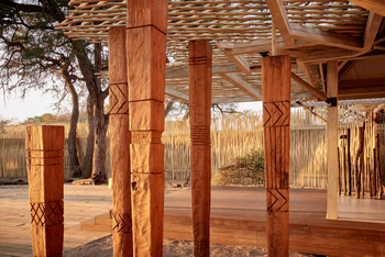 Belmond Savute Elephant Lodge Belmond Savute Elephant Lodge: Dekorative Stelen