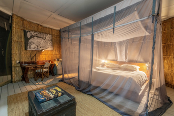 Chinzombo Camp Chinzombo Camp: Luxury Safari Tent