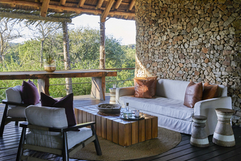 Legendary Mwiba Lodge: Spa Lounge