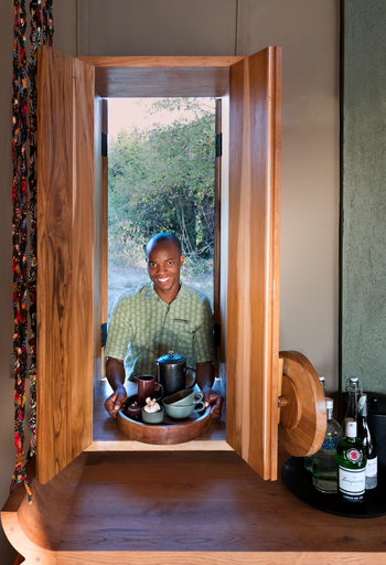 andBeyond Grumeti Serengeti River Lodge: Coffee Hatch