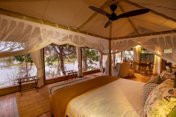 Amanzi Camp: Bett und Deckenventilator