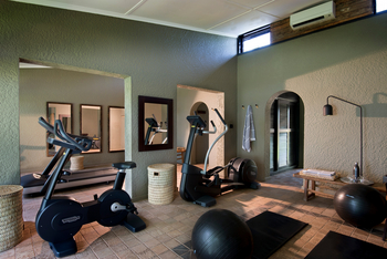 Bumi Hills Safari Lodge: Gym