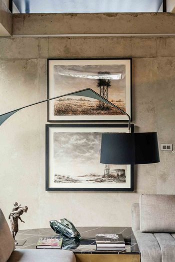 Cheetah Plains Mvula House: Kunst in der Lounge