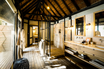 King's Pool Camp King's Pool Camp: Gästebad