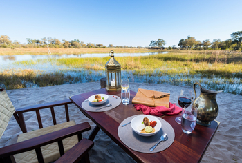 Okavango Explorers Camp Okavango Explorers Camp: Bush Lunch