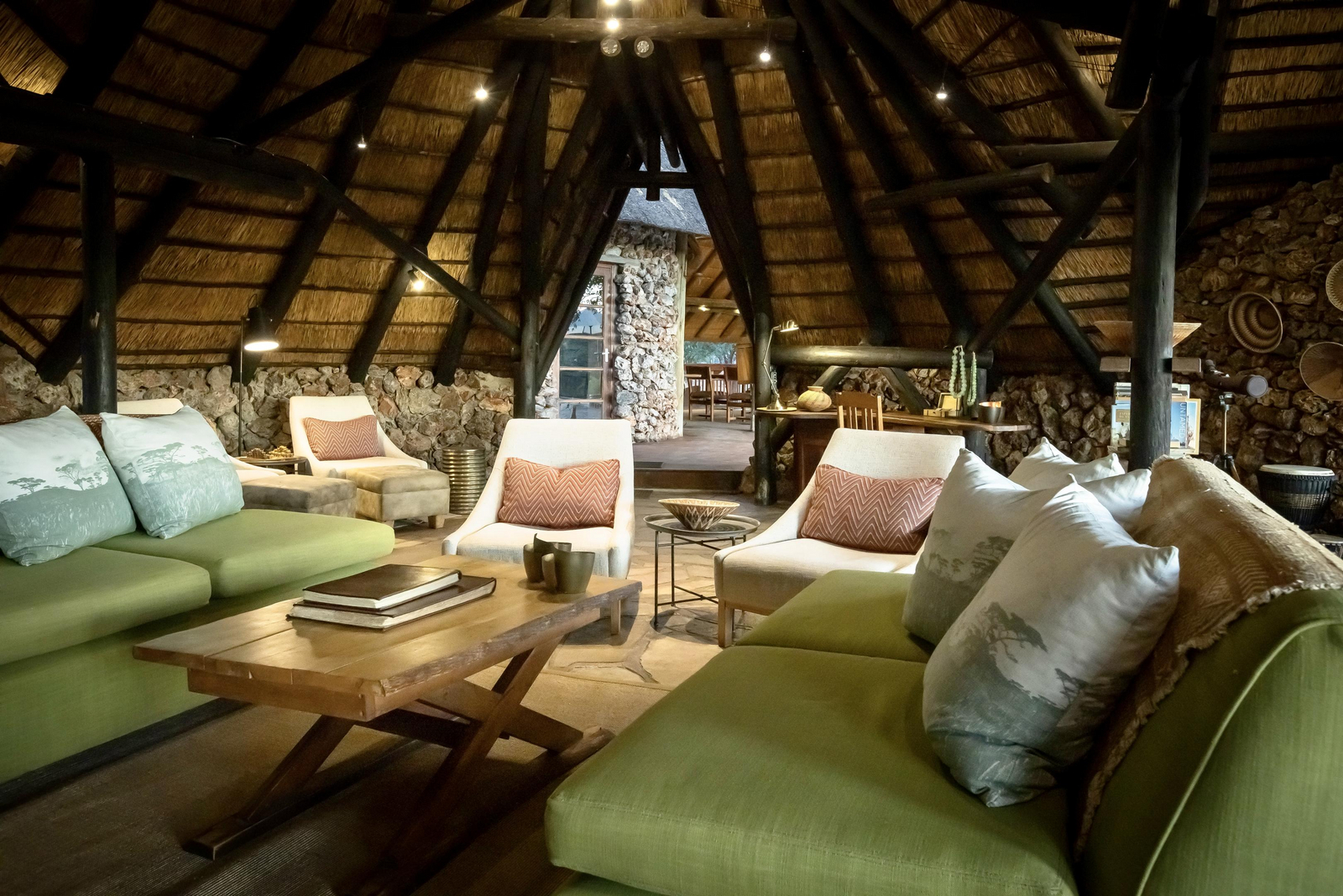 Ongava Tented Camp Ongava Tented Camp: Sitzgruppe