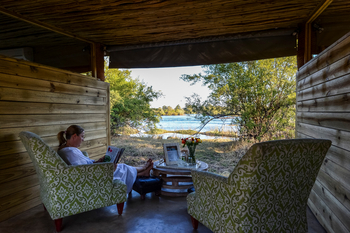 Toka Leya Camp Toka Leya Camp: Private Lounge