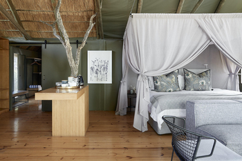 Victoria Falls River Lodge Victoria Falls River Lodge: Family Luxury Tent