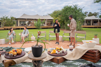 Fothergill Island: High Tea