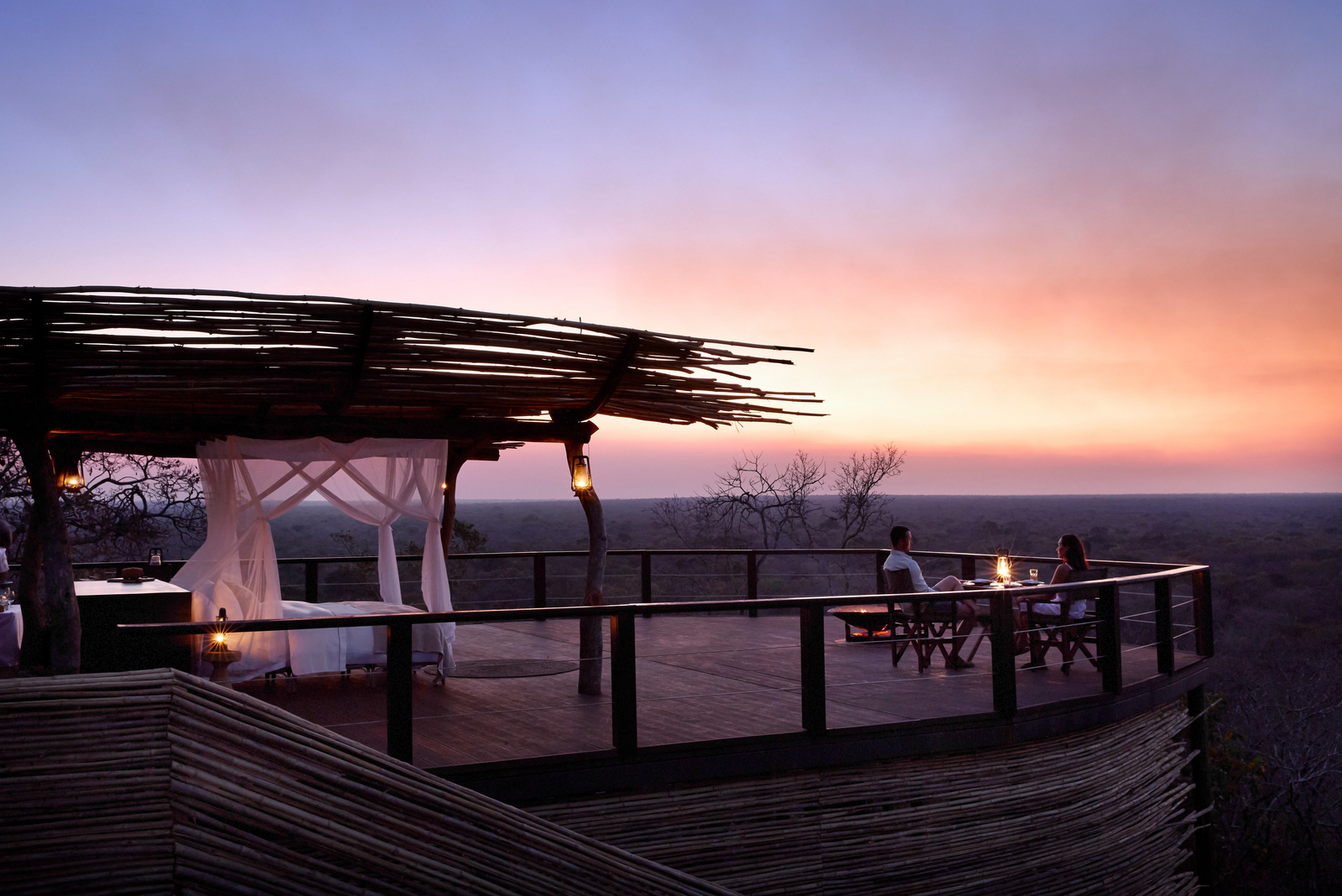 Lolelunga Private Reserve Lolelunga Private Reserve: Übernachtungsmöglickeit auf der Aussichtsterasse