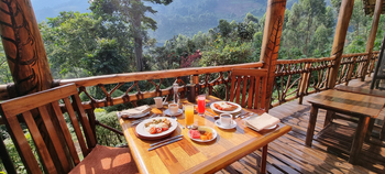 Mahogany Springs Safari Lodge: Küche