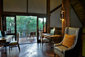 Victoria Falls Safari Lodge Victoria Falls Safari Lodge: Schreibtische und Sessel